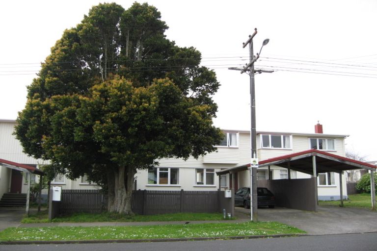 Photo of property in 24-30 Cook Street, Marfell, New Plymouth, 4310