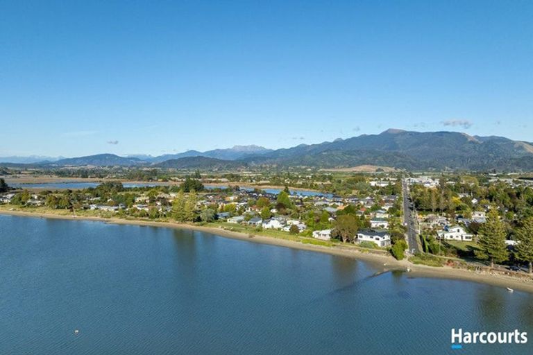Photo of property in 5 Trewavas Street, Motueka, 7120