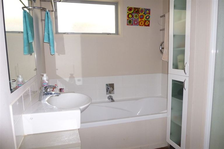 Photo of property in 15b Carey Street, Maeroa, Hamilton, 3200