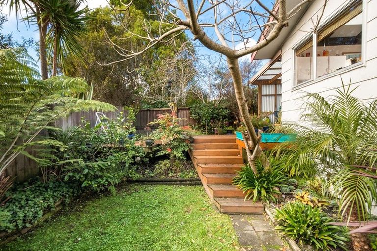 Photo of property in 4/54a Ambler Avenue, Glen Eden, Auckland, 0602