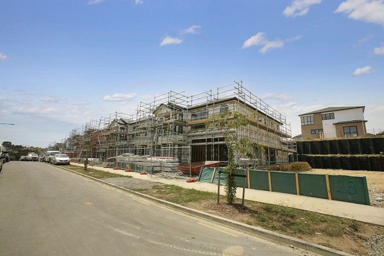 Photo of property in 28 Paripari Street, Flat Bush, Auckland, 2019