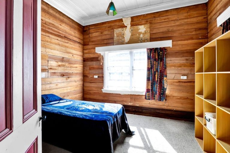 Photo of property in 6 London Street, Eltham, 4322