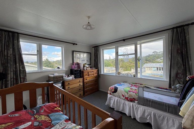 Photo of property in 35 Grenville Street, Marfell, New Plymouth, 4310