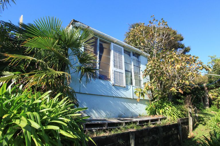 Photo of property in 77 Lorenzen Bay Road, Raglan, 3225