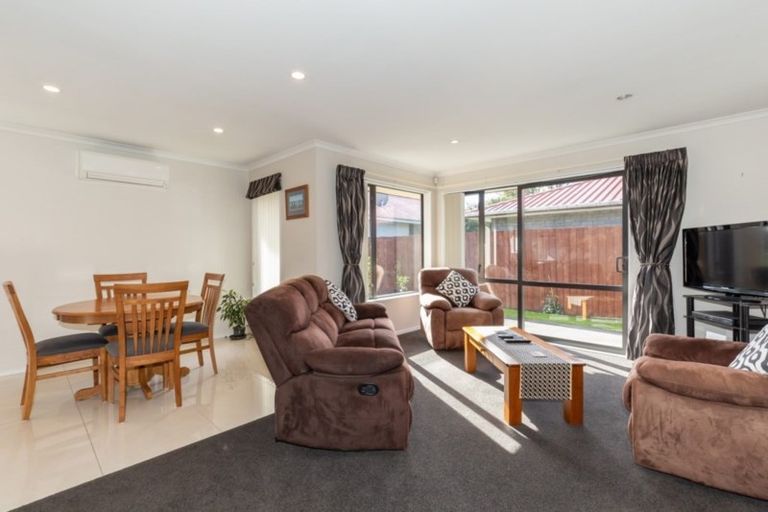 Photo of property in 32 Neill Street, Hornby, Christchurch, 8042