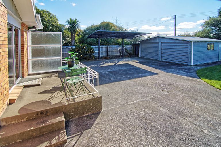 Photo of property in 100 Hillcrest Street, Solway, Masterton, 5810