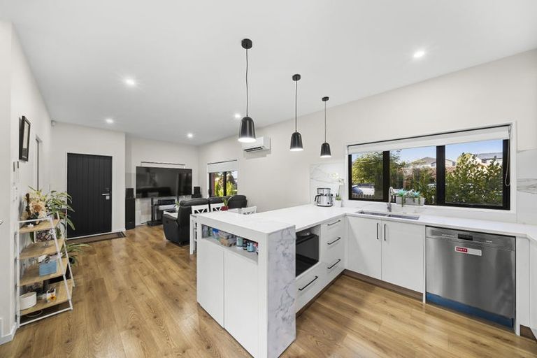 Photo of property in 20a South Street, Papakura, 2110