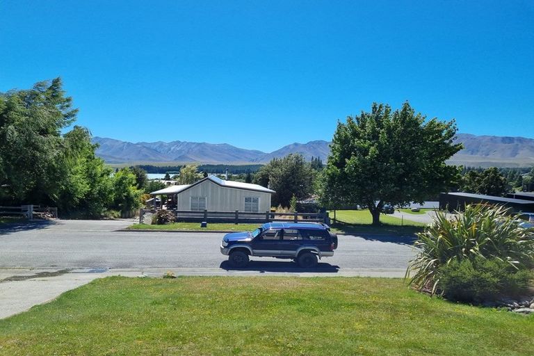 Photo of property in 16 Aorangi Crescent, Lake Tekapo, 7999