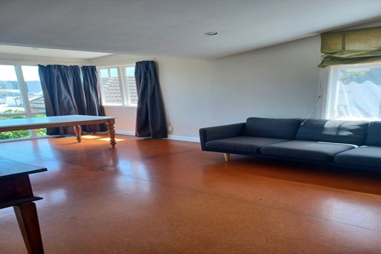 Photo of property in 106 Brougham Street, Mount Victoria, Wellington, 6011