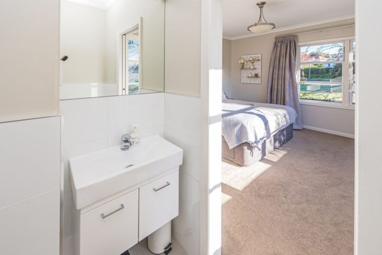 Photo of property in 23 Kent Road, Saint Johns Hill, Whanganui, 4501