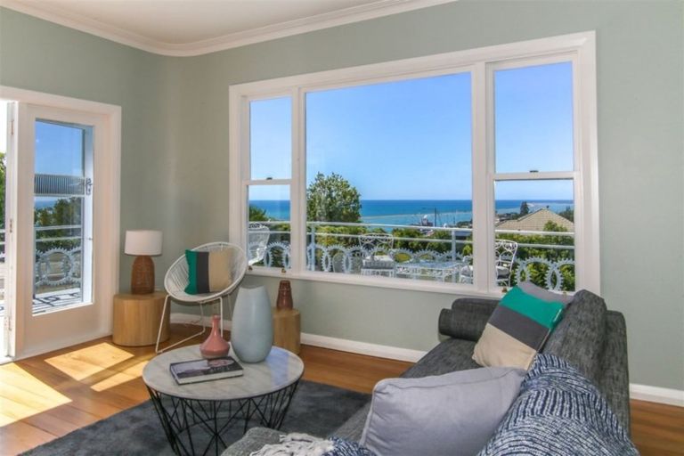 Photo of property in 129 Princes Drive, Britannia Heights, Nelson, 7010