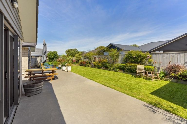 Photo of property in 58 Parnell Heights Drive, Kelvin Grove, Palmerston North, 4414