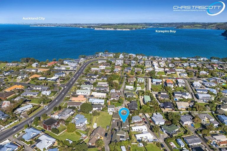Photo of property in 2/12 Sundown Avenue, Manly, Whangaparaoa, 0930