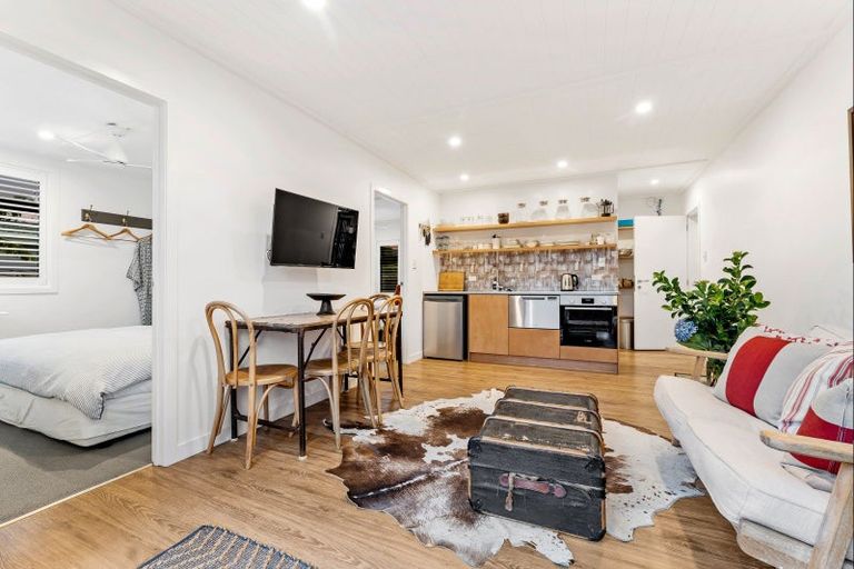 Photo of property in 19 Dunbar Road, Point Wells, Warkworth, 0986