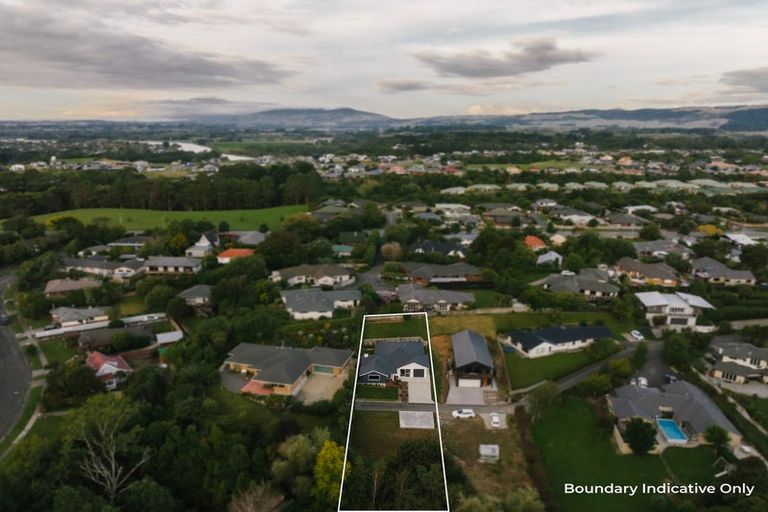 Photo of property in 22a La Lena Grove, Fitzherbert, Palmerston North, 4410