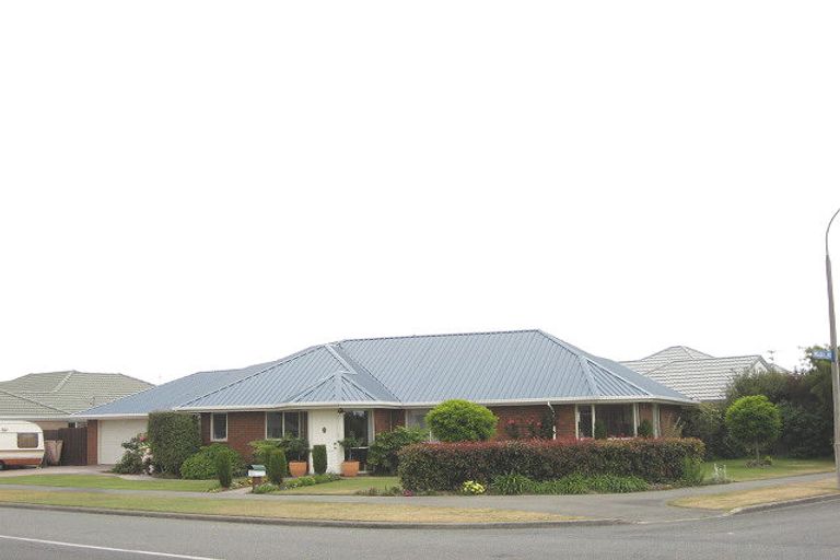 Photo of property in 61 Broadhaven Avenue, Parklands, Christchurch, 8083