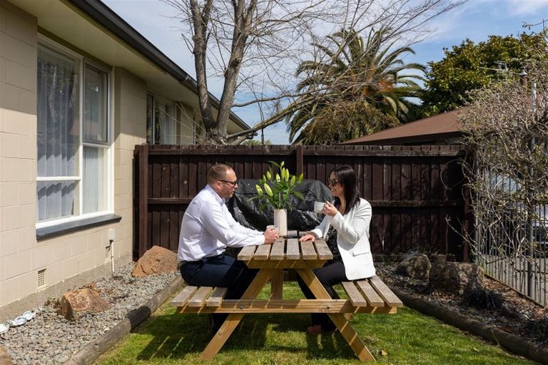 Photo of property in 2/23 Branksome Place, Parklands, Christchurch, 8083