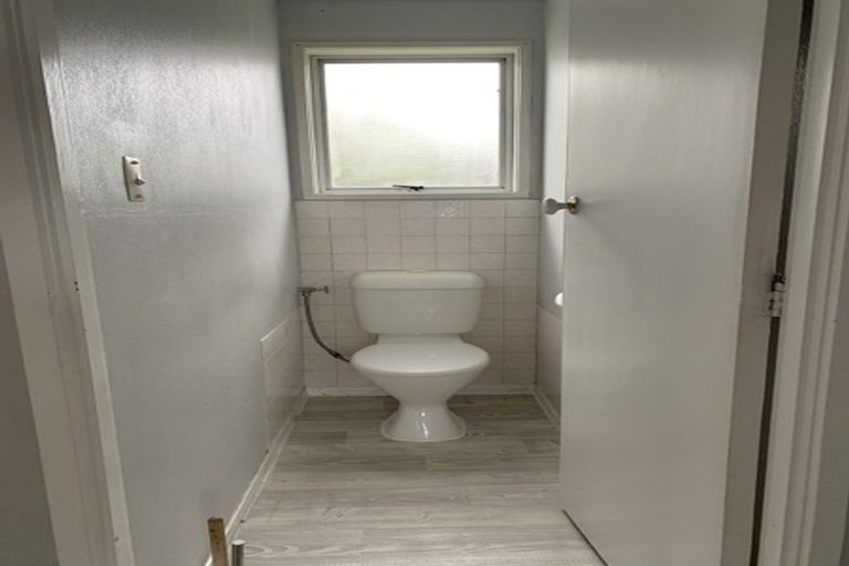 Photo of property in 357 Don Buck Road, Massey, Auckland, 0614