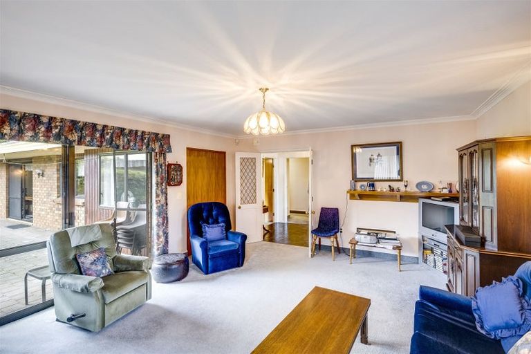Photo of property in 32 Kotuku Place, Taradale, Napier, 4112