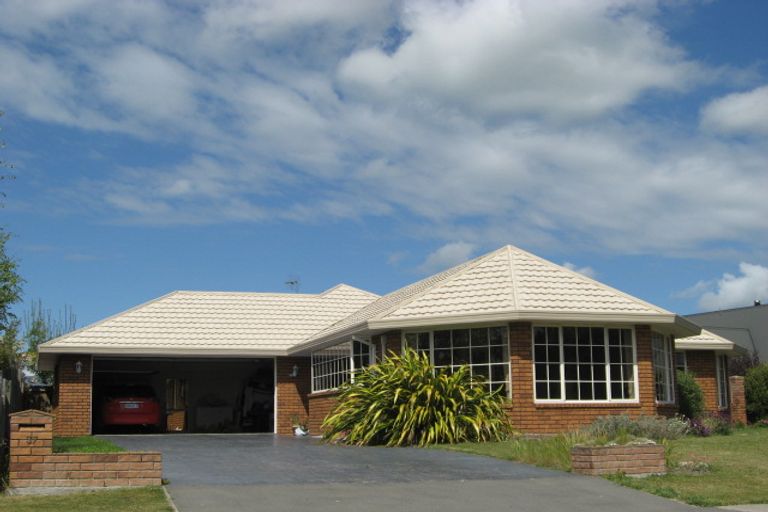 Photo of property in 37 Hewitts Road, Woodend, 7610