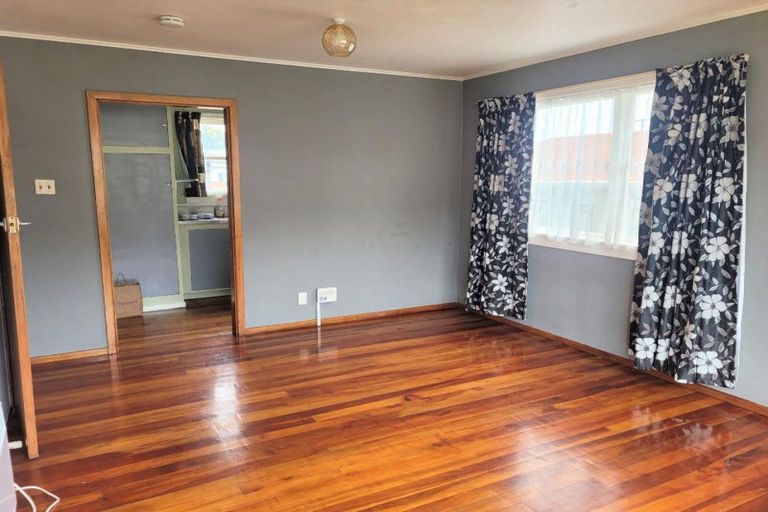 Photo of property in 32 Hine Street, New Plymouth, 4310