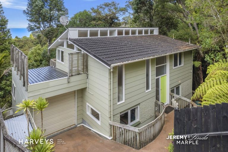 Photo of property in 47 Takahe Road, Titirangi, Auckland, 0604