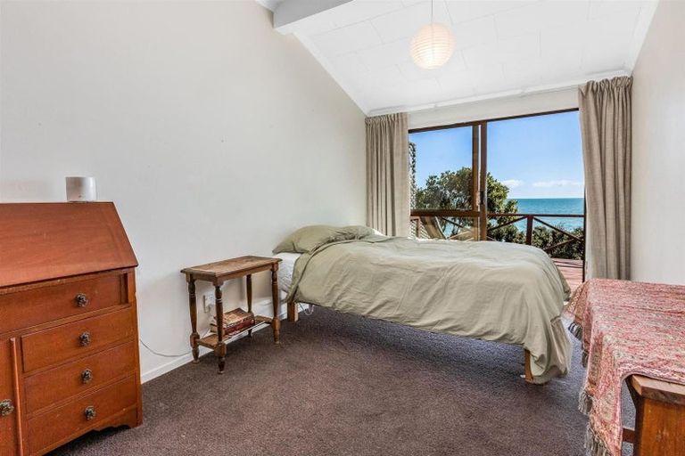 Photo of property in 82 Ames Street, Paekakariki, 5034