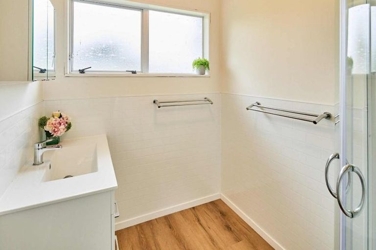 Photo of property in 51 Sea Vista Drive, Pukerua Bay, 5026