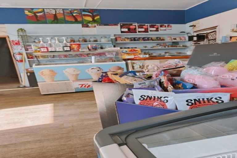 Photo of property in 2 River Road, Hector, 7822