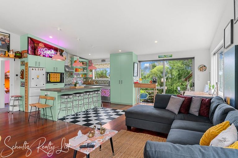 Photo of property in 37 Willow Lane, Maungaturoto, 0588