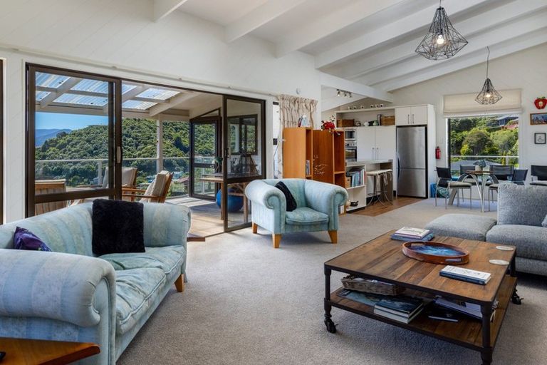 Photo of property in 362a Waikawa Road, Waikawa, Picton, 7220