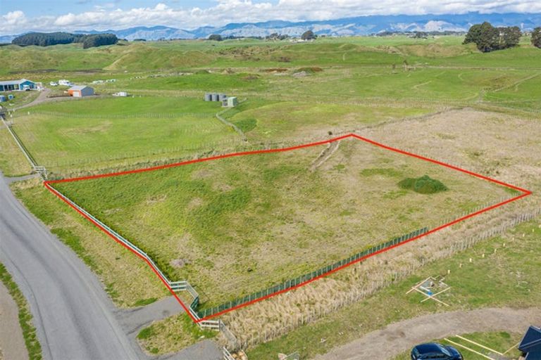 Photo of property in 34 Mowhia Grove, Waitarere, Levin, 5510