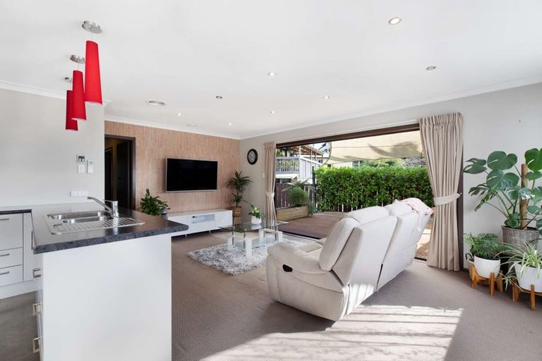 Photo of property in 27 Manapouri Place, Glenview, Hamilton, 3206