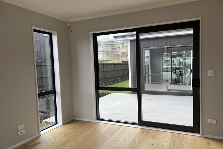 Photo of property in 65 Koura Drive, Red Beach, 0932