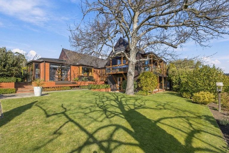 Photo of property in 18 Bengal Drive, Cashmere, Christchurch, 8022