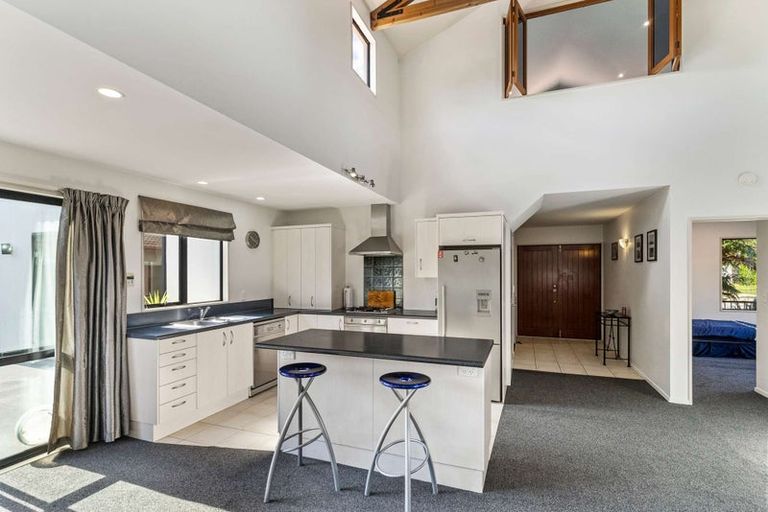 Photo of property in 5 Mica Place, Northwood, Christchurch, 8051