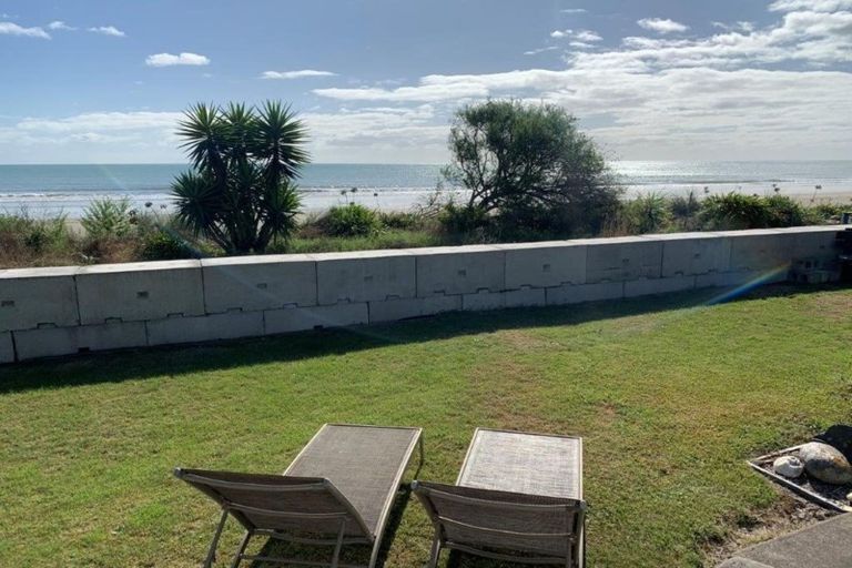 Photo of property in 262 Patons Rock Road, Patons Rock, Takaka, 7182