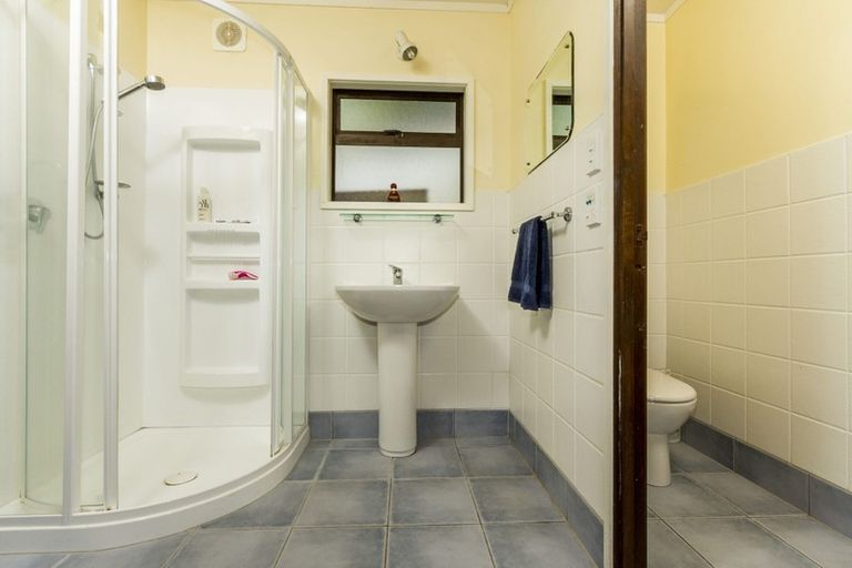 Photo of property in 2/22 Hastings Road, Mairangi Bay, Auckland, 0630