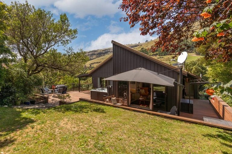 Photo of property in 84 Flinders Road, Heathcote Valley, Christchurch, 8022