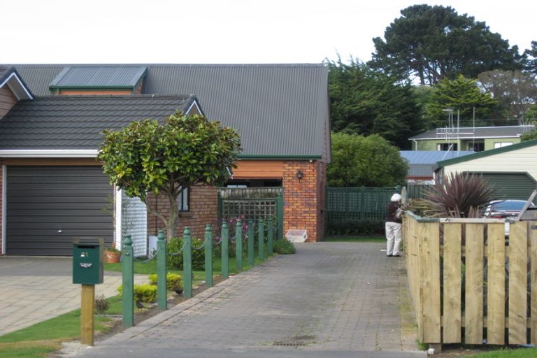 Photo of property in 21 Nikau Street, Tawhero, Whanganui, 4501