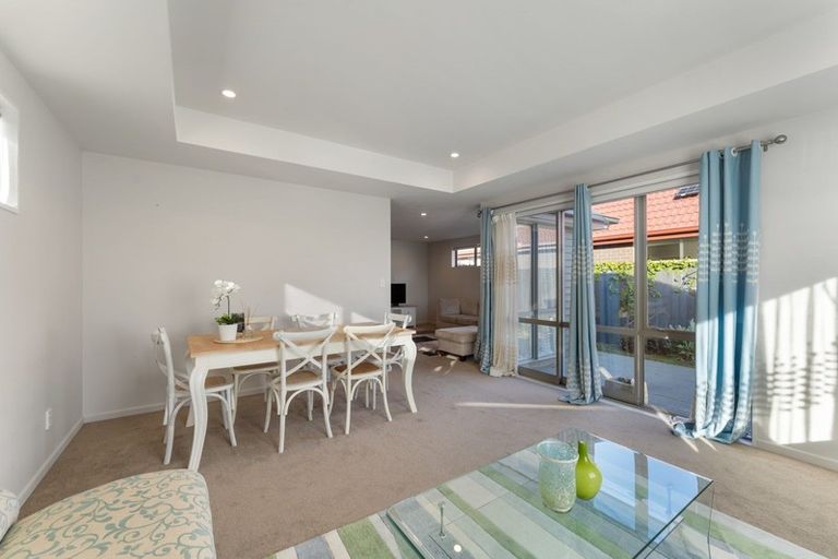 Photo of property in 9 Tangy Loch Lane, Broomfield, Christchurch, 8042