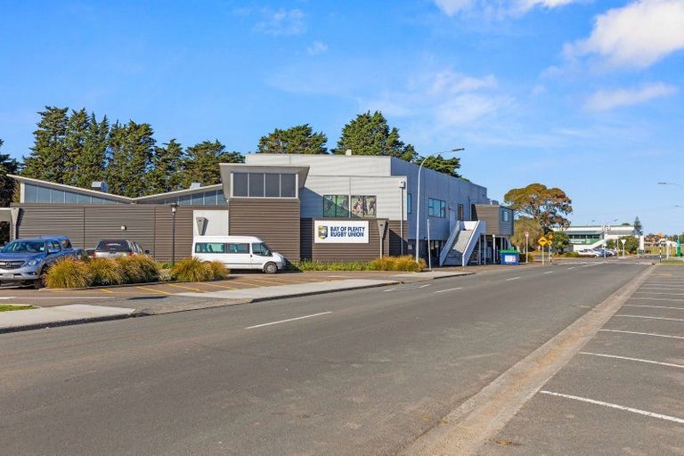 Photo of property in 2/41 Kawaka Street, Mount Maunganui, 3116