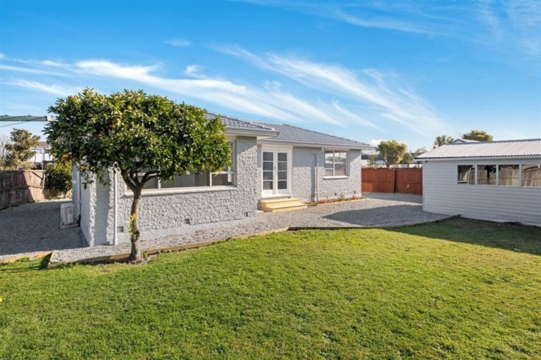 Photo of property in 40 Meon Street, Aranui, Christchurch, 8061