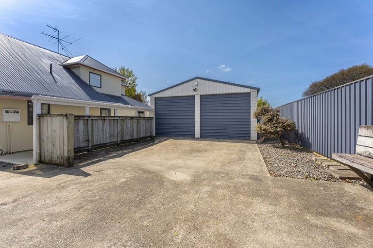 Photo of property in 22 Granville Street, Silverstream, Upper Hutt, 5019