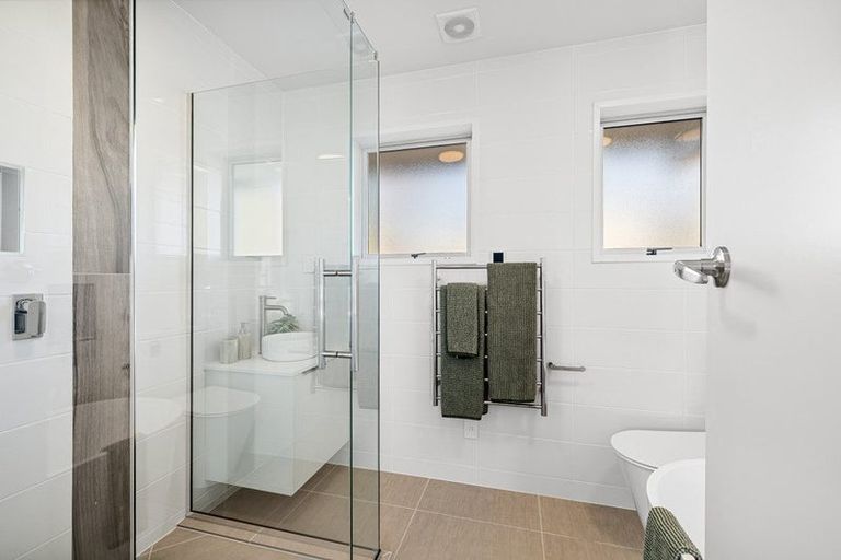 Photo of property in 1/4 Ruddenklau Lane, Bishopdale, Christchurch, 8053