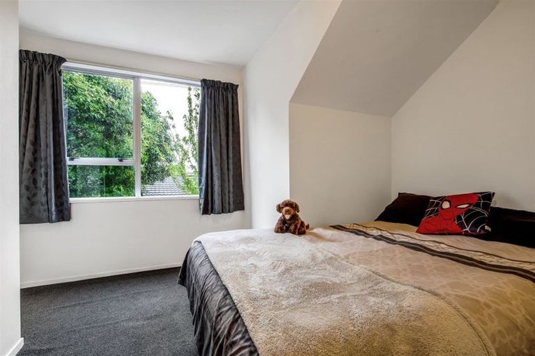 Photo of property in 415a Avonhead Road, Avonhead, Christchurch, 8042