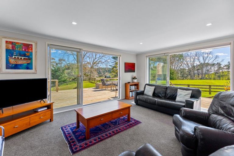 Photo of property in 207 Fletcher Road, Waimauku, 0881