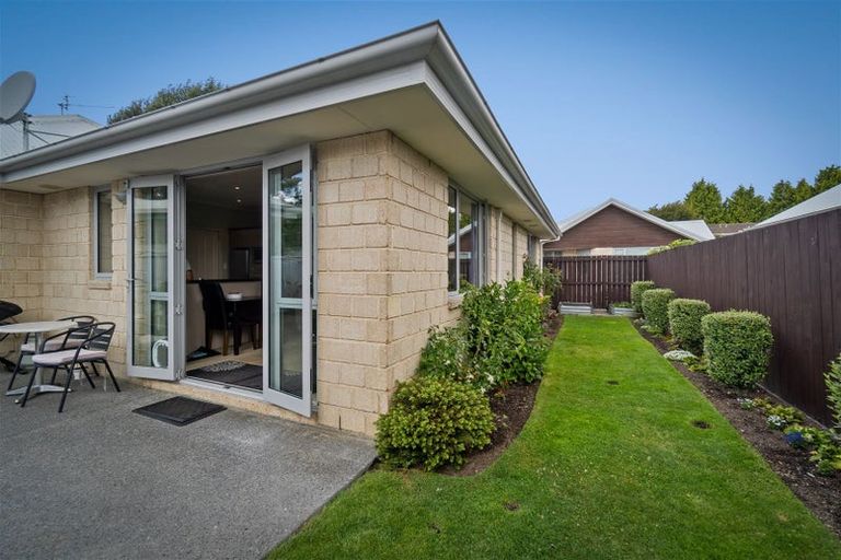 Photo of property in 3/194 Waimairi Road, Ilam, Christchurch, 8041