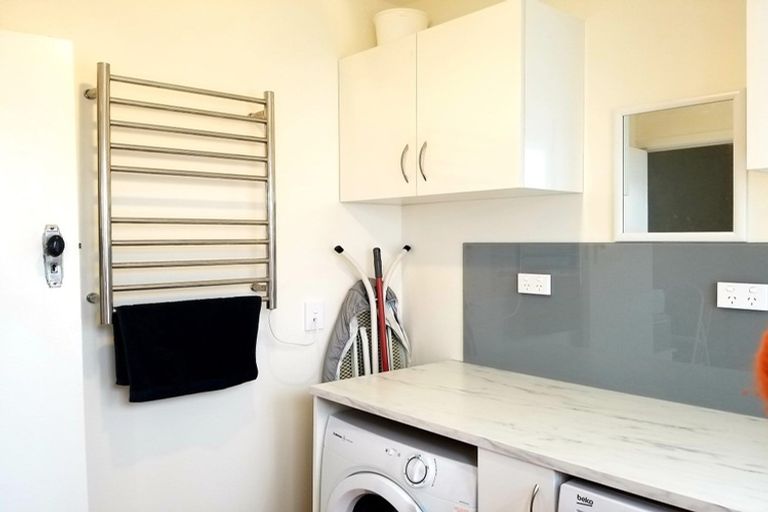 Photo of property in 8a Pharazyn Street, Gonville, Whanganui, 4500