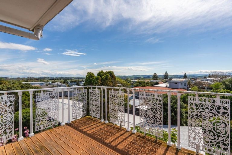 Photo of property in 49 Charles Street, Westshore, Napier, 4110